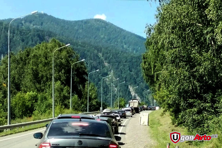 автомобильная пробка на юг