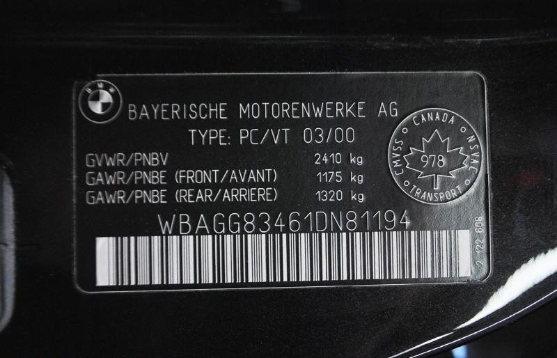 Вин номер производитель. VIN табличка BMW e60. Вин номер БМВ Е 60 525. Табличка VIN BMW x3. VIN номер BMW f10.