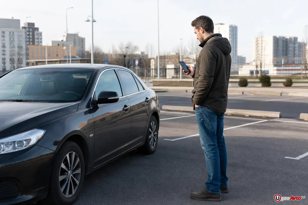 Проверка последней координаты GPS-маяка рядом с автомобилем Проверка последней координаты GPS-маяка рядом с автомобилем