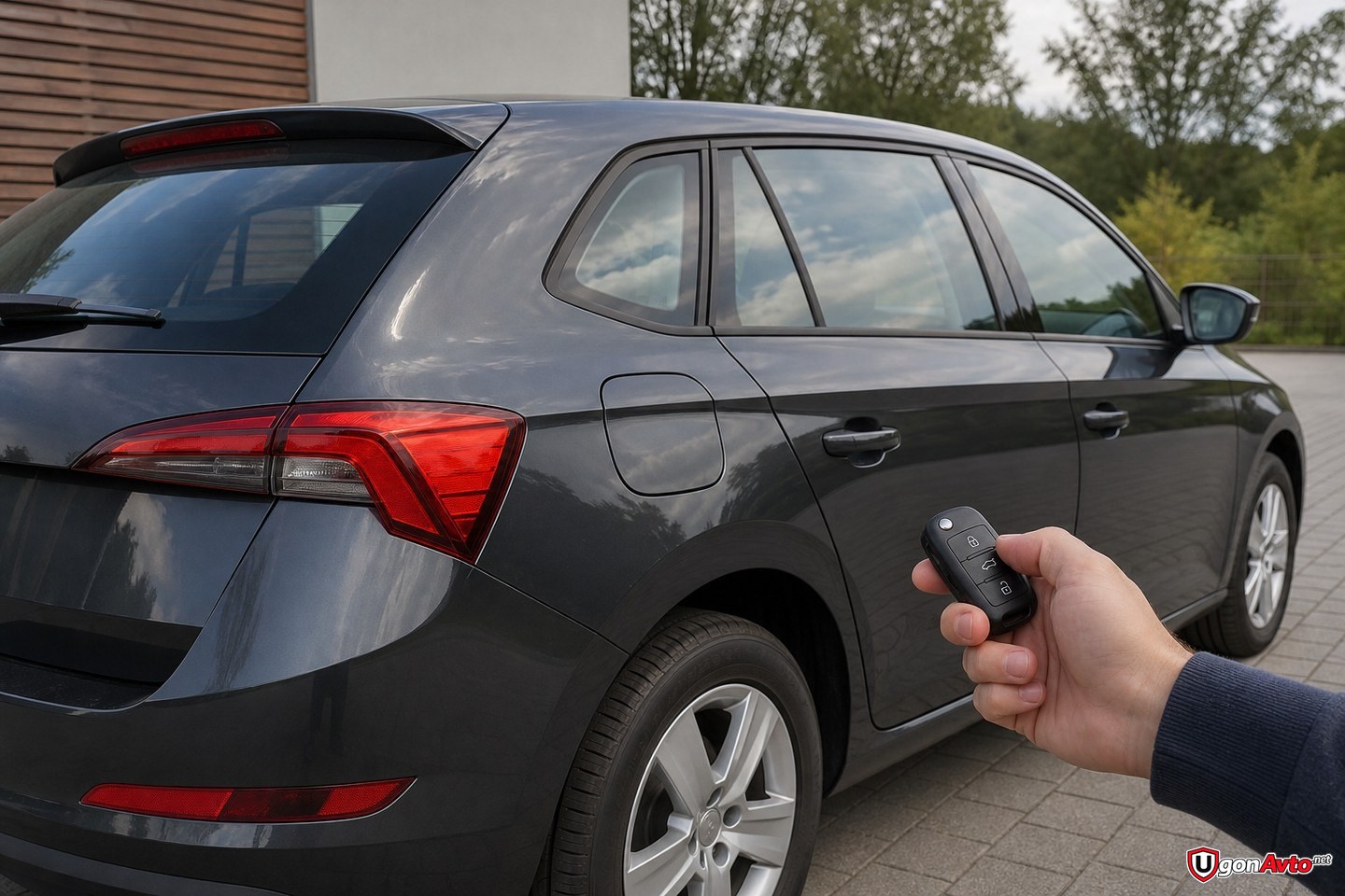 После установки сигнализации не закрывается лючок бензобака Skoda или Volkswagen: что проверить